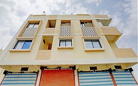 Hotel O Manisha Palace